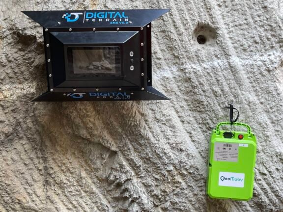 GeoMoby and Digital Terrain provides real time environmental monitoring in underground mines.