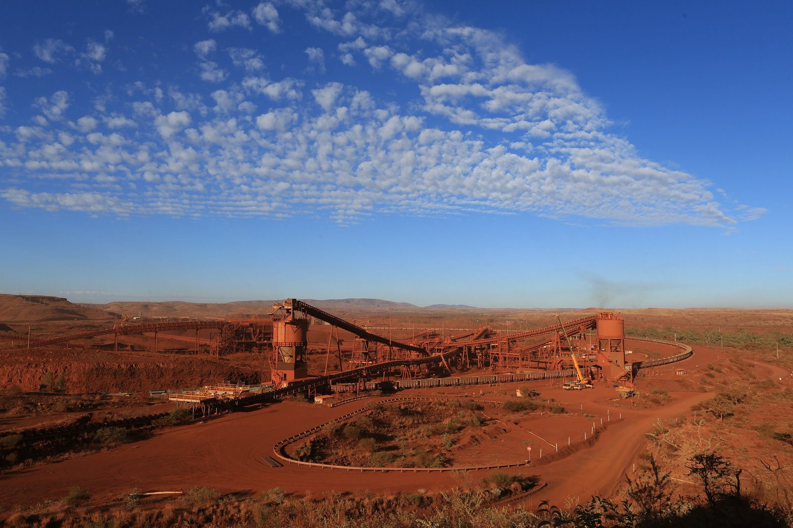 Mining pit operations in WA’s Pilbara.