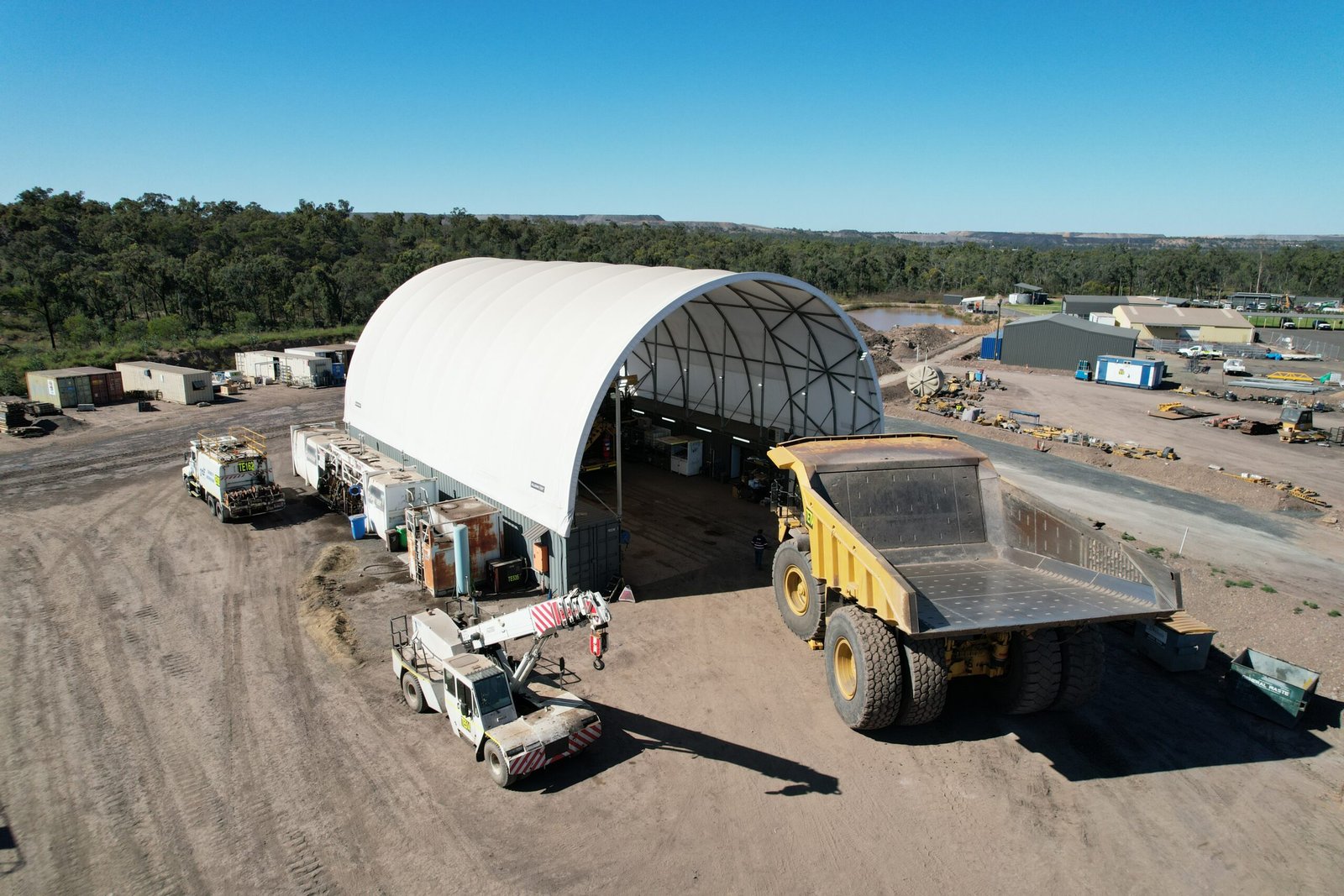 fabric container-mounted shelter made for Vitrinite