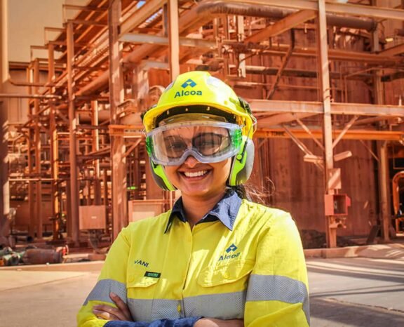(Image source: Alcoa) Chemical engineer Vani Gupta is a former Alcoa graduate program recruit who now works at the Pinjarra Alumina Refinery.