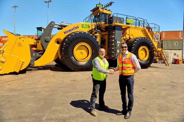 (Image source: Mineral Resources) Komatsu E1850-3 electric hybrid wheel loader.