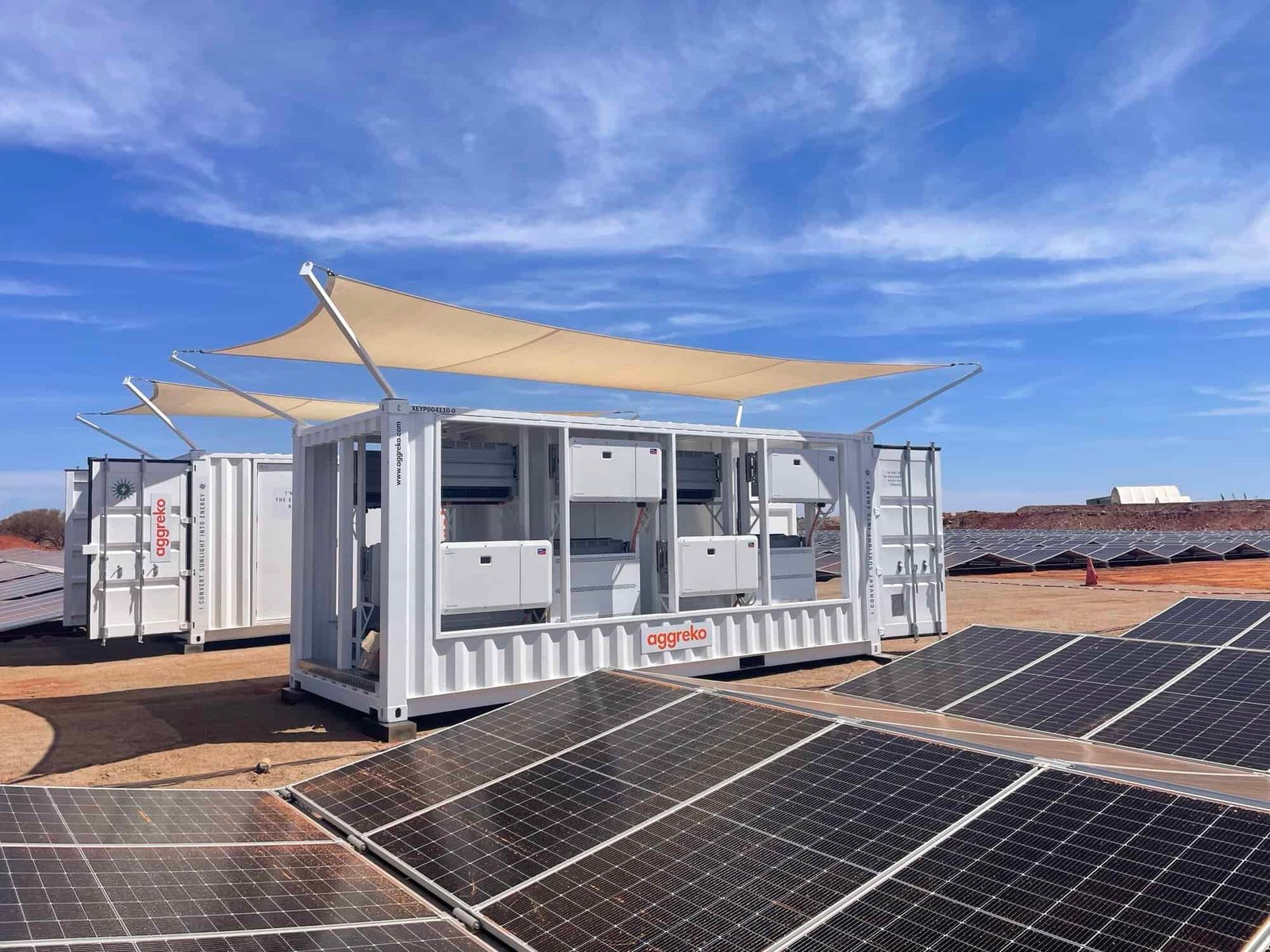 Aggreko solar panels and batteries at Porphyry