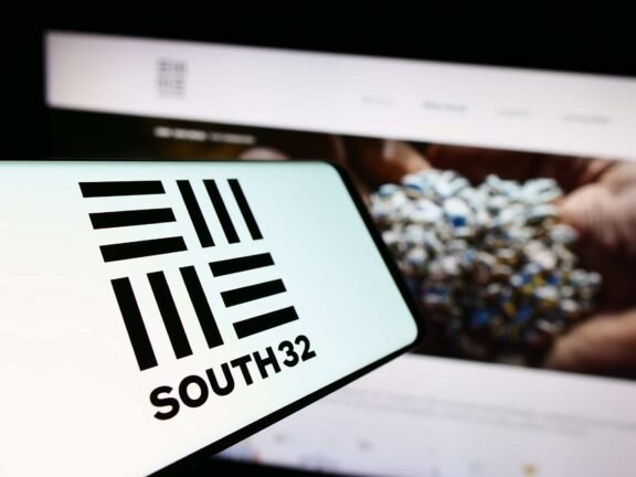 South32 has the option to acquire up to 80% interest in the Isa Valley project.