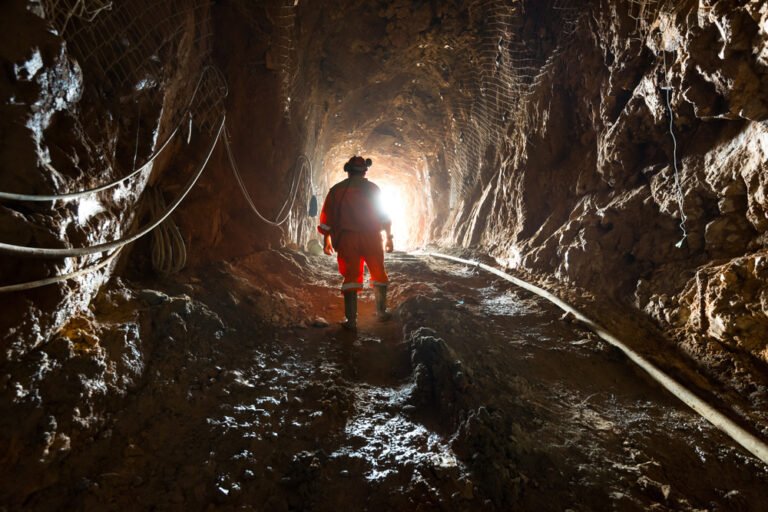 Finalisation of the $75m working capital facility and $25m contingent instrument facility with the banking syndicate ANZ, HSBC and ING continues to progress.