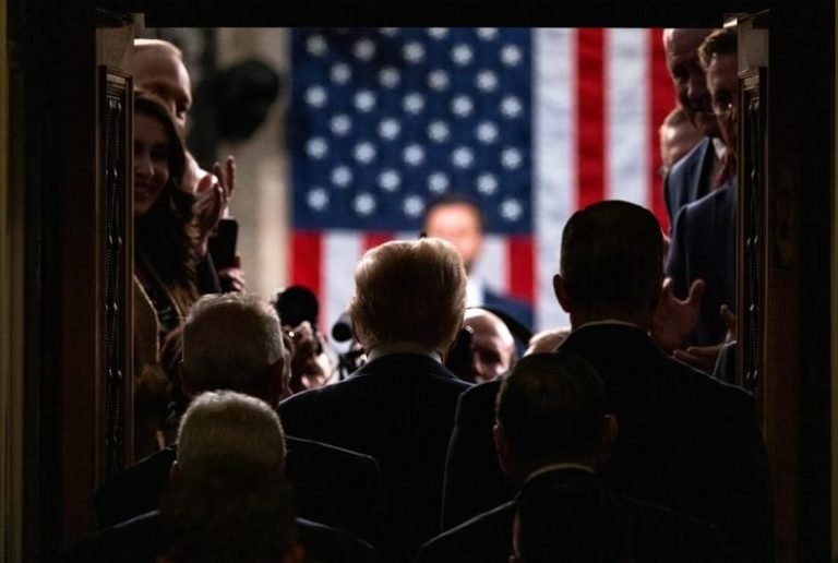 Gold prices pushed to their peak by US Government shutdown