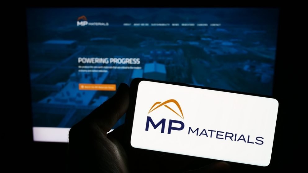 Rinehart drops lithium stakes for rare earths