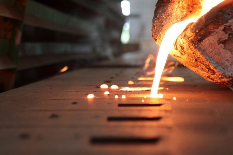 Australia pours $1b into green iron